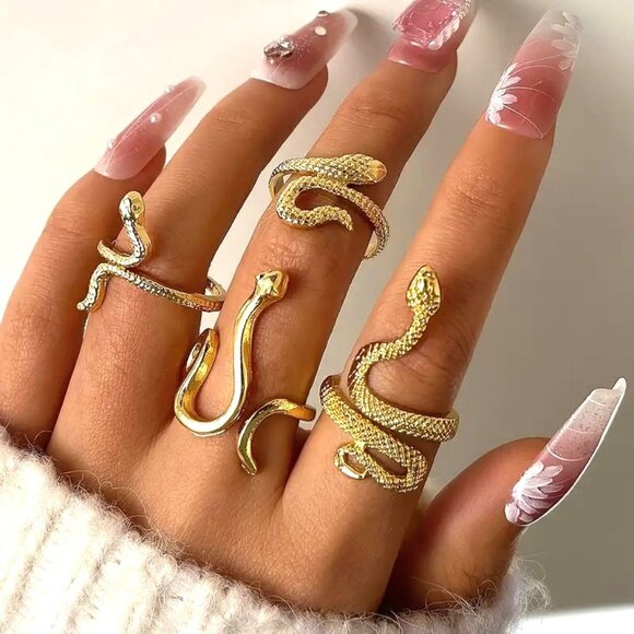 Snake Rings 4pc Set Finger Gold Alloy Metal Goth Punk Unisex Serpent Statement - Picture 1 of 3